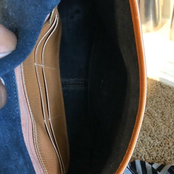 Dooney & Bourke Vintage pebbled Navy purse - Picture 8 of 9